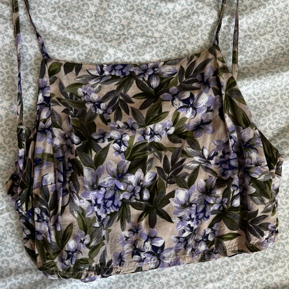 brandy melville crop top - Picture 2 of 4